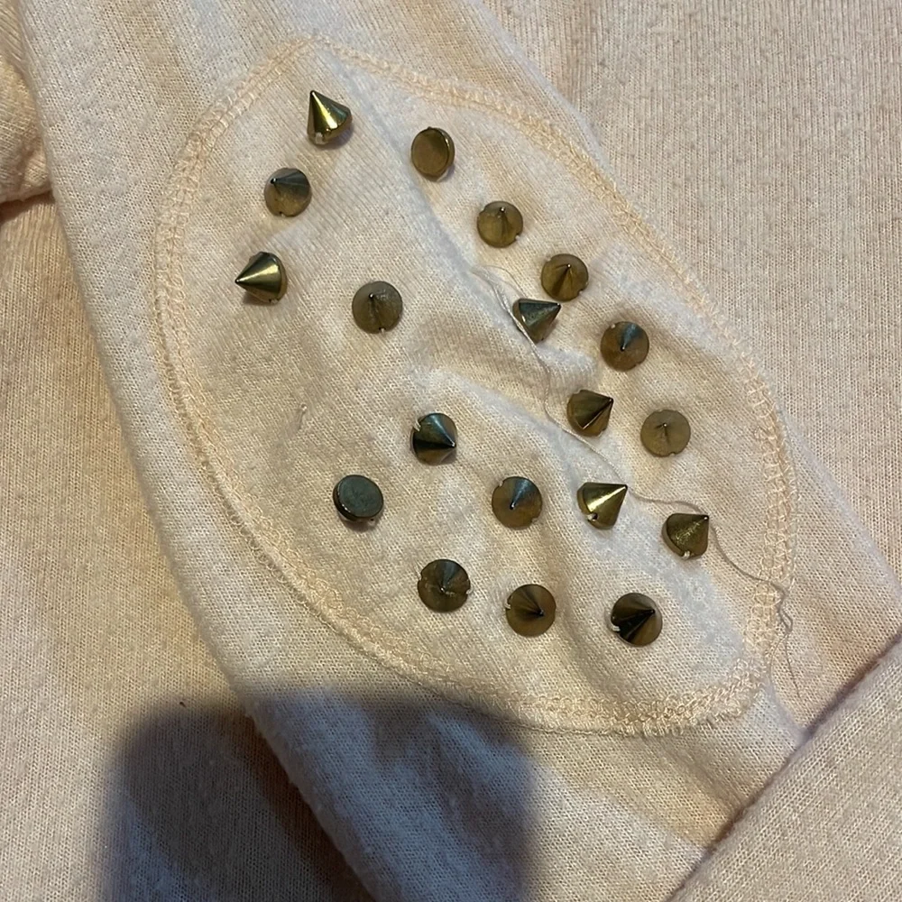 Sweater - Picture 2 of 4